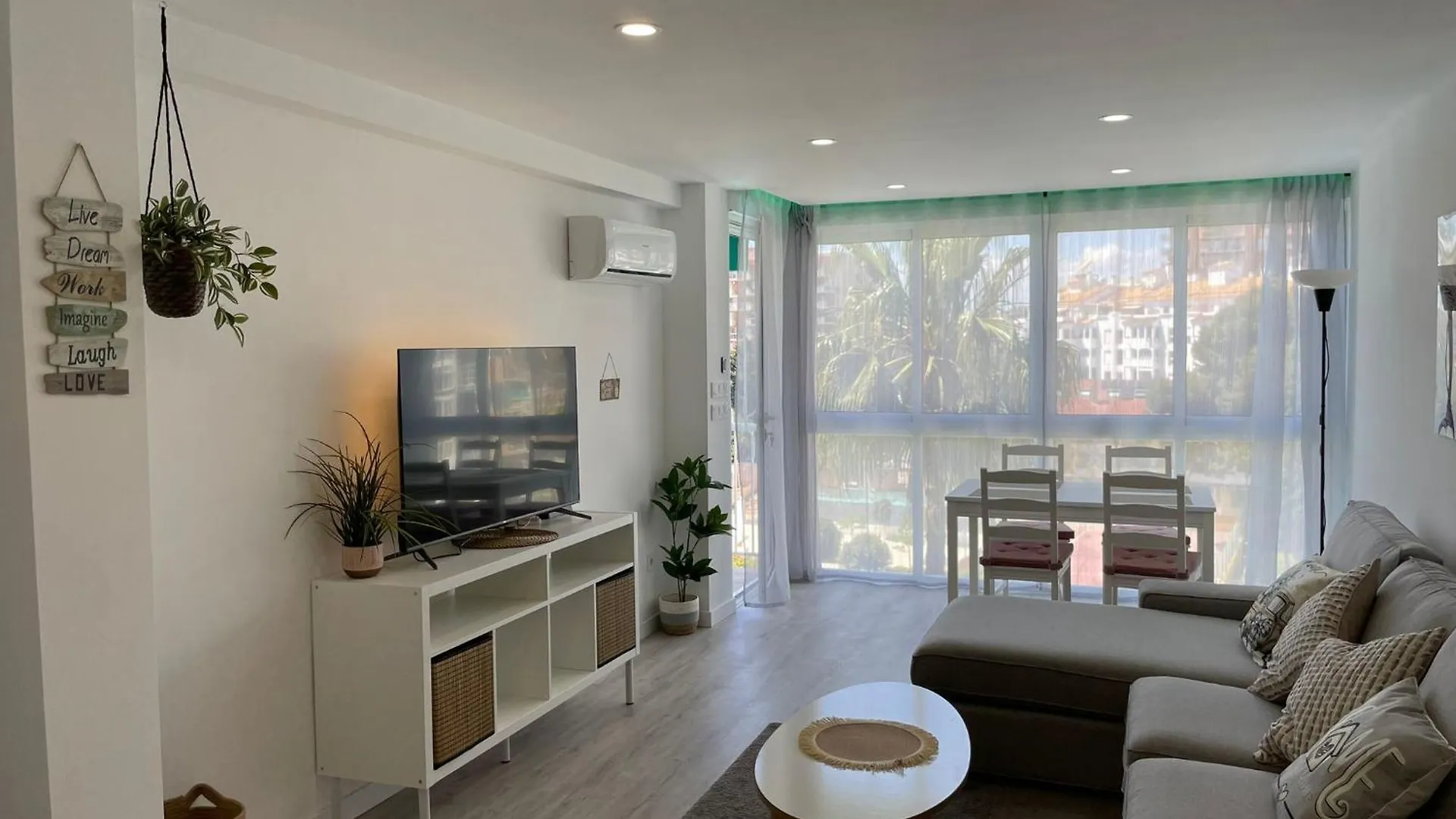 Bonanza Relax Home 베날마데나코스타